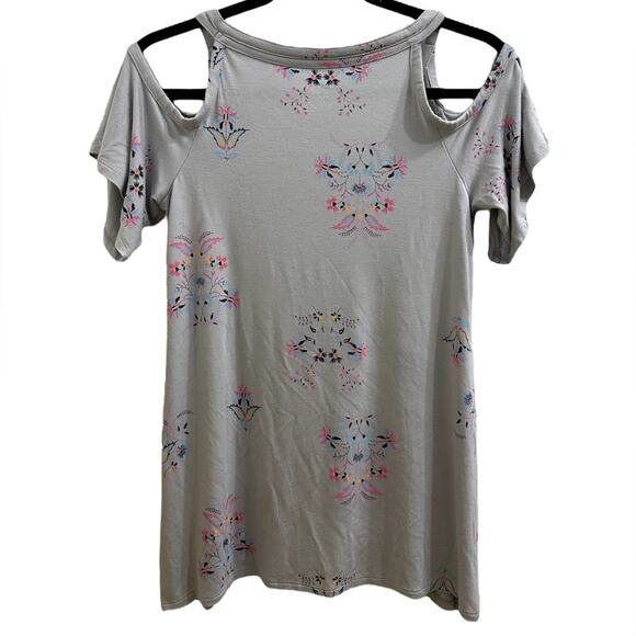 a.n.a. A New Approach Cold Shoulder Grey Floral Flowy Stretch Top EUC S/M - Picture 2 of 6